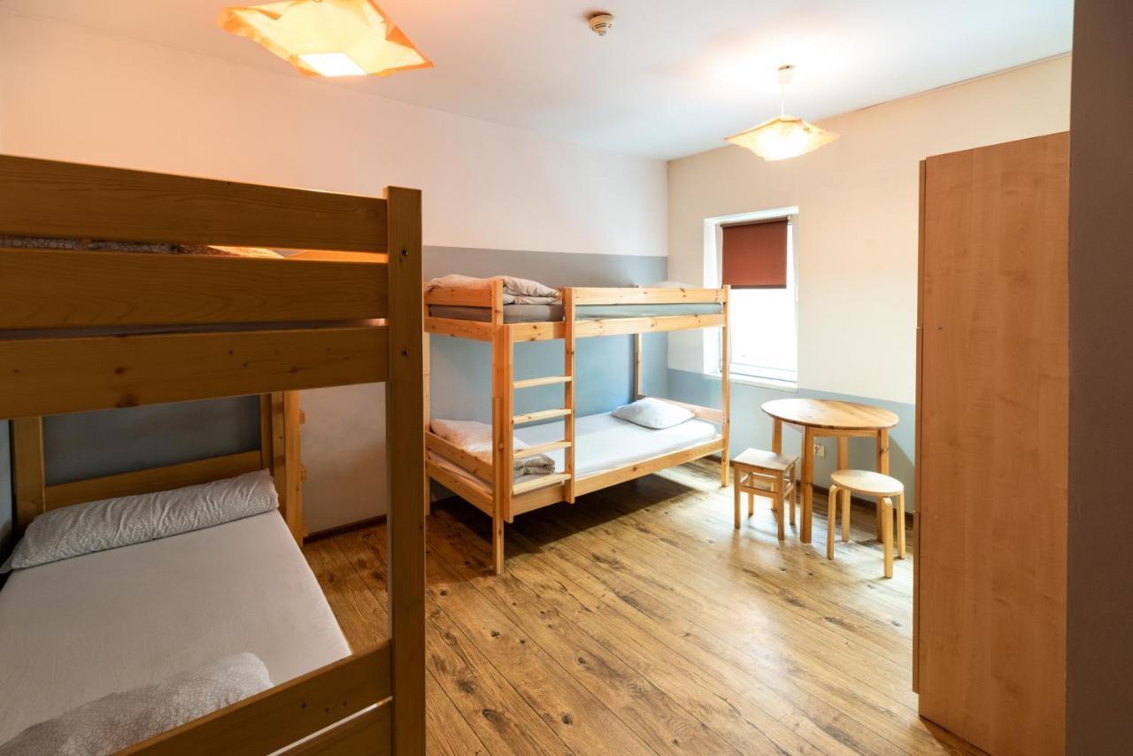 Jopi Hostel Katowice Centrum Εξωτερικό φωτογραφία